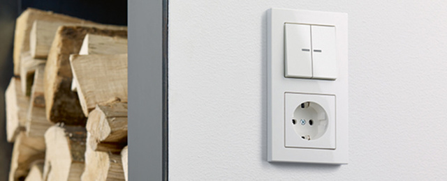JUNG KNX Taster F 10 bei M&B Elektrotechnik GmbH in Unterwellenborn OT Bucha