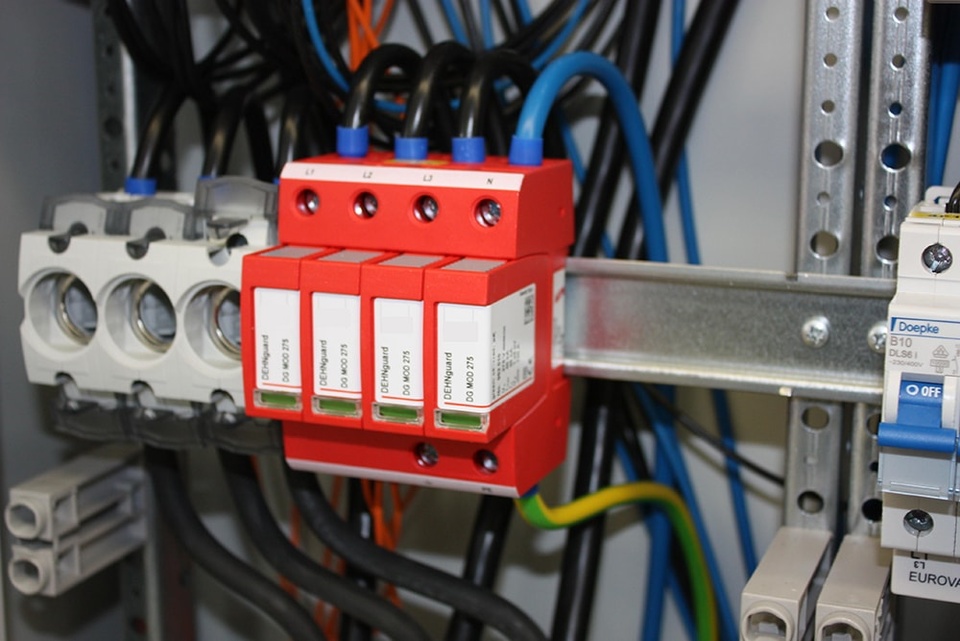 U berspannungsschutz bei M&B Elektrotechnik GmbH in Unterwellenborn OT Bucha